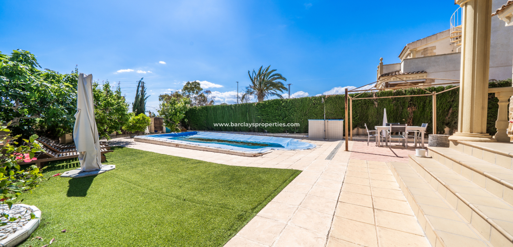Resale - Fristaende Villa  - Urb. La Marina