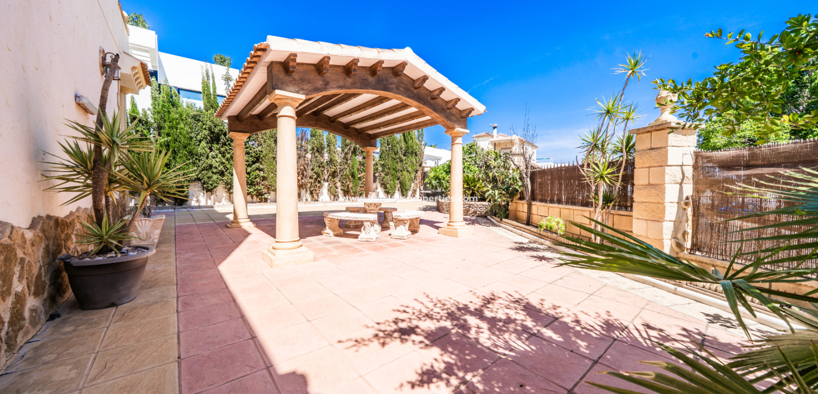 Resale - Fristaende Villa  - Urb. La Marina