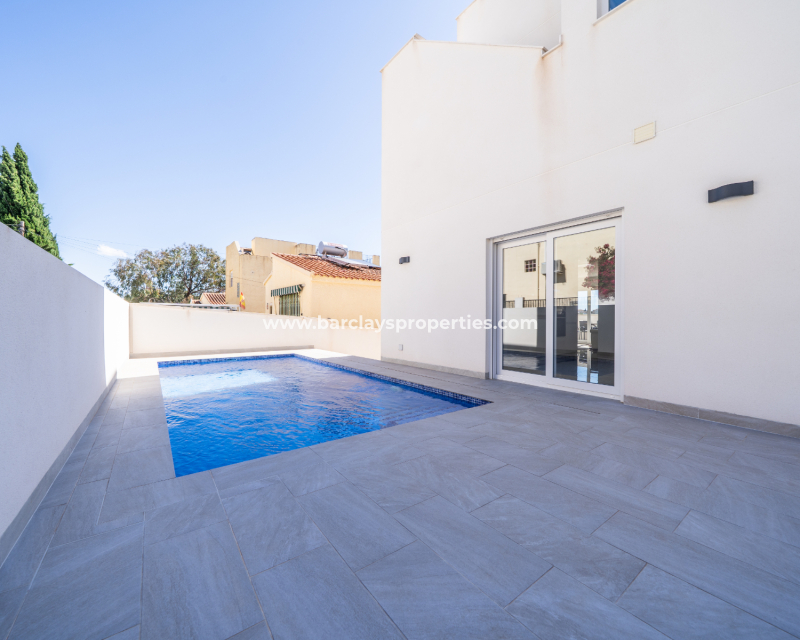 Resale - Fristaende Villa  - Urb. La Marina