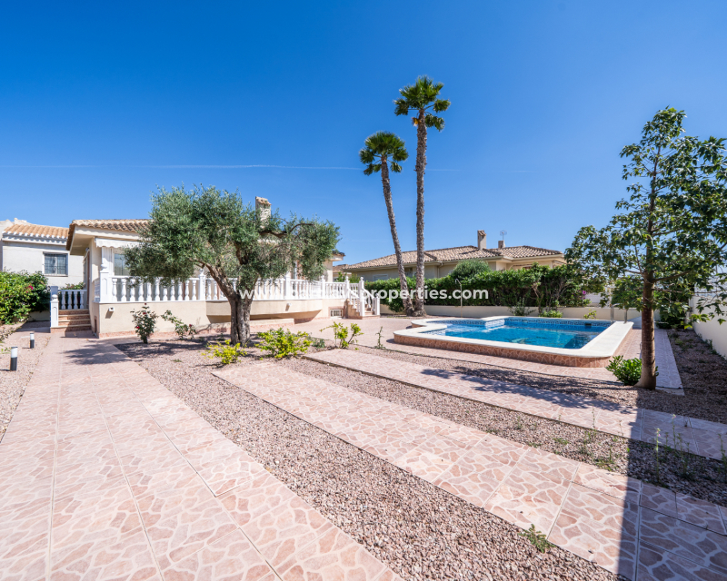 Resale - Fristaende Villa  - Urb. La Marina