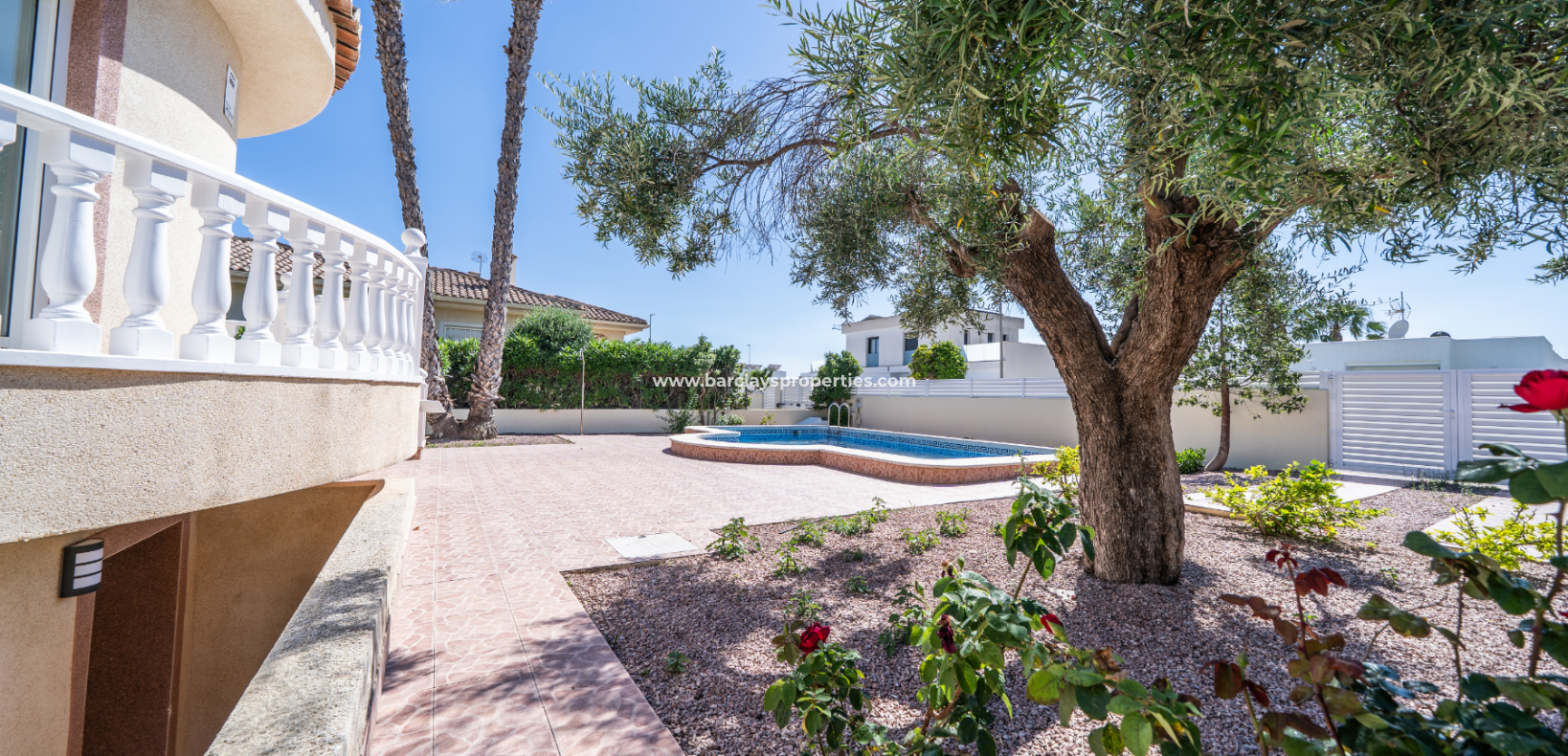 Resale - Fristaende Villa  - Urb. La Marina