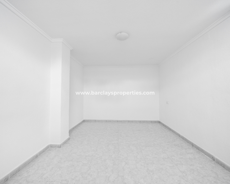 Resale - Fristaende Villa  - Urb. La Marina