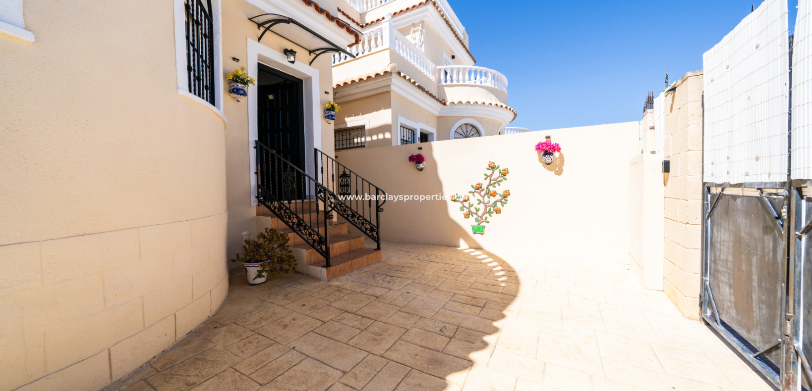 Resale - Fristaende Villa  - Urb. La Marina