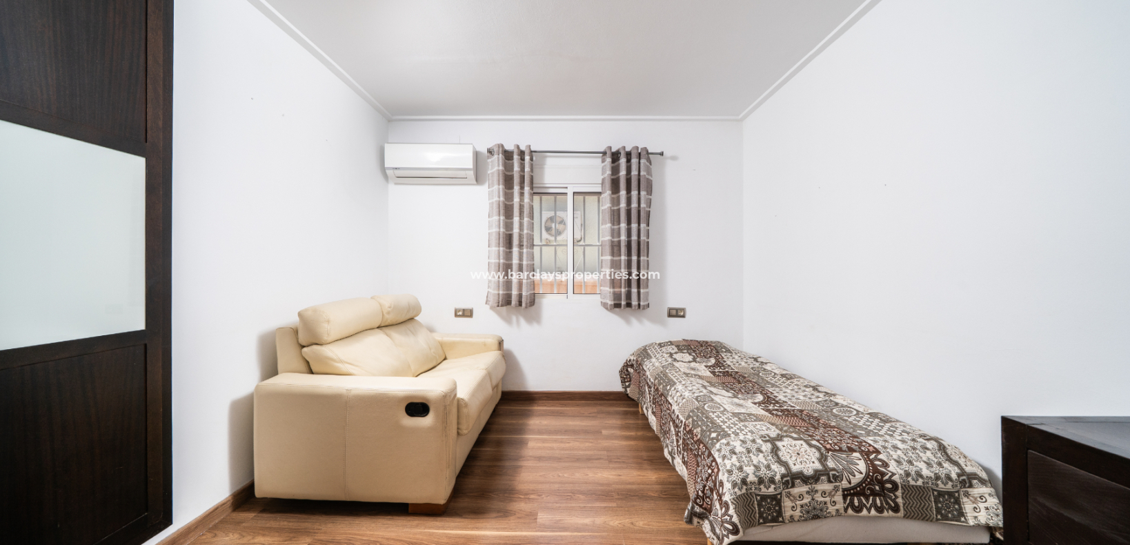 Resale - Fristaende Villa  - Urb. La Marina
