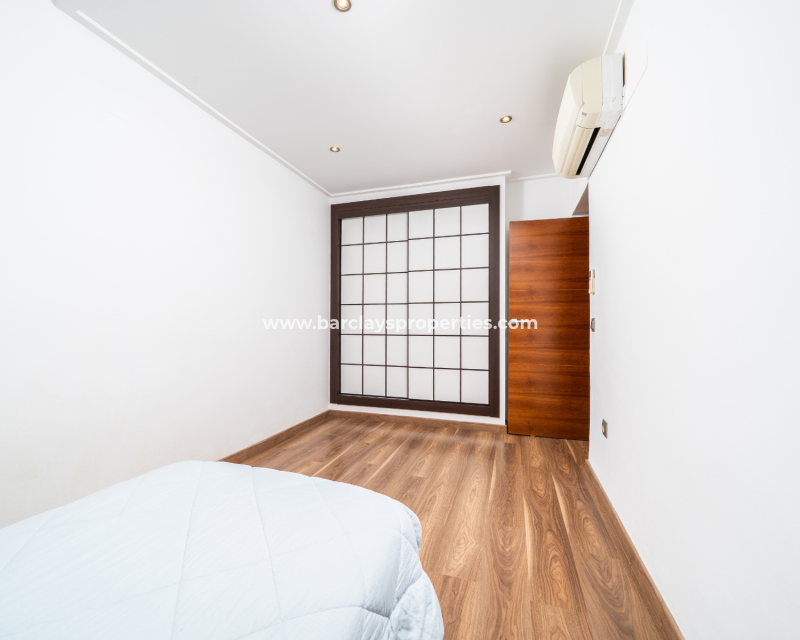 Resale - Fristaende Villa  - Urb. La Marina