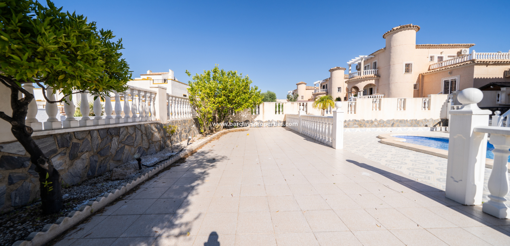 Resale - Fristaende Villa  - Urb. La Marina