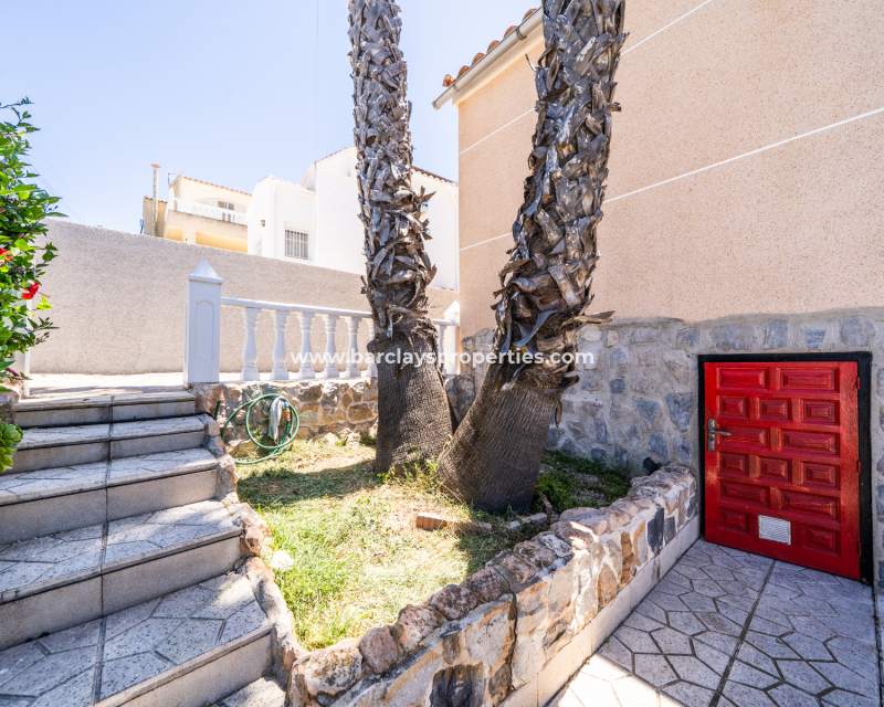 Resale - Fristaende Villa  - Urb. La Marina