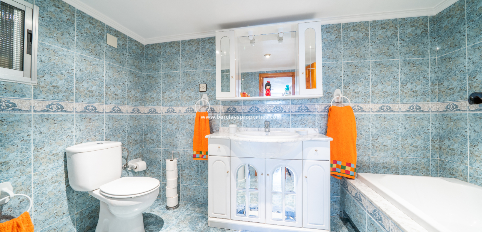 Resale - Fristaende Villa  - Urb. La Marina