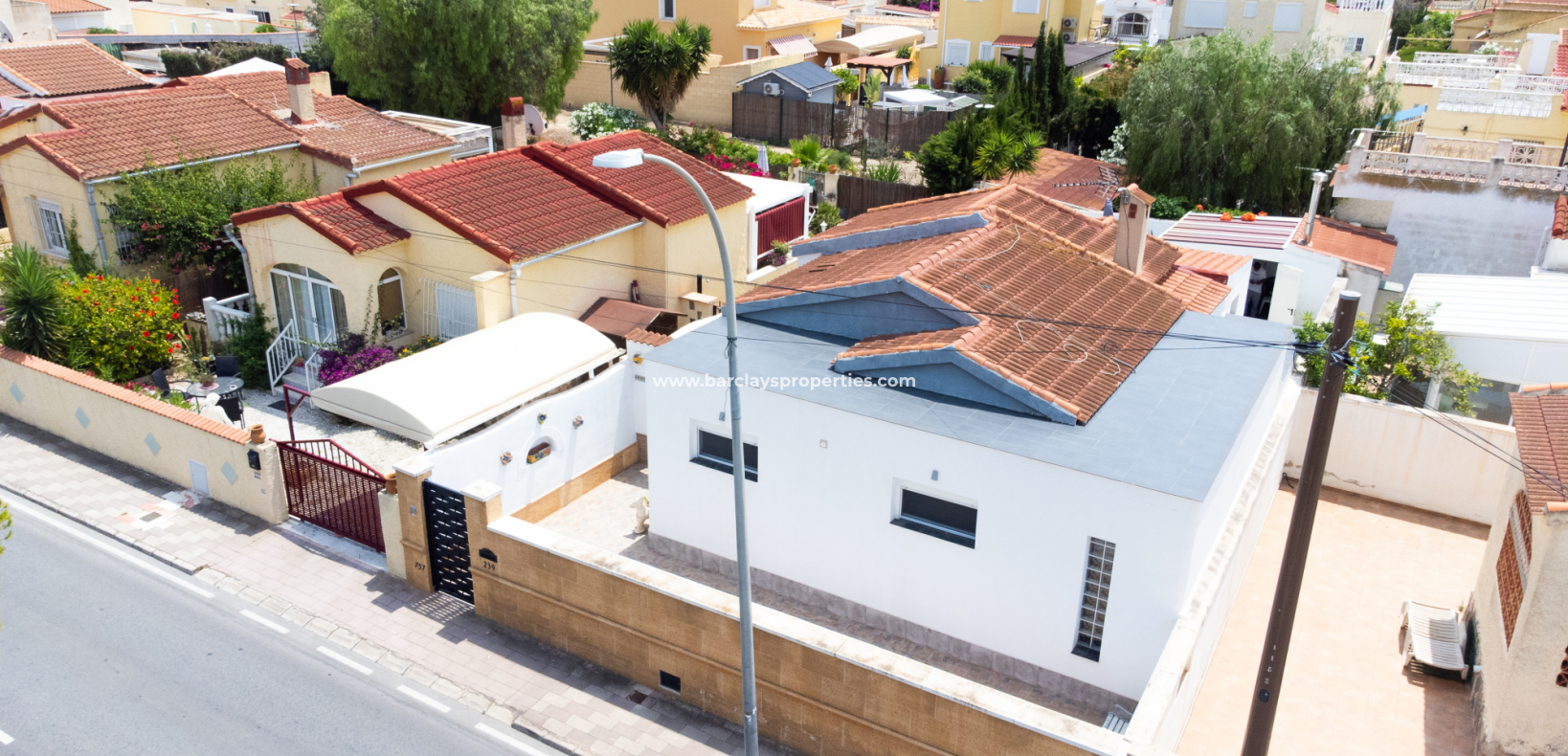 Resale - Fristaende Villa  - Urb. La Marina