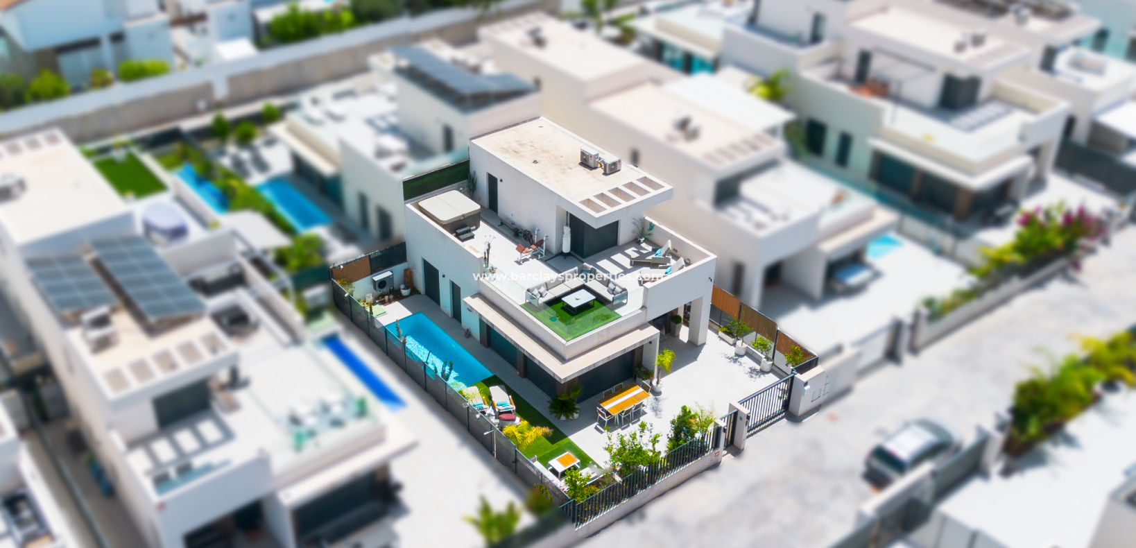 Resale - Fristaende Villa  - Urb. La Marina