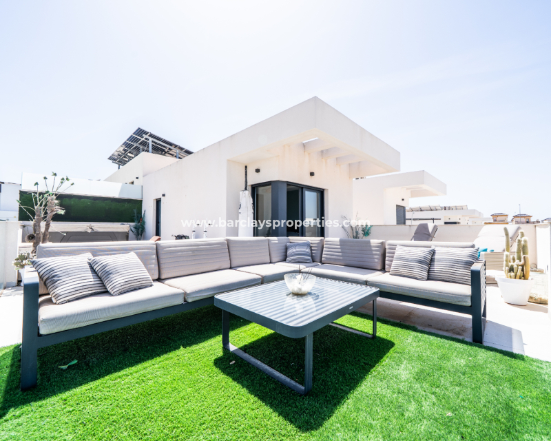 Resale - Fristaende Villa  - Urb. La Marina