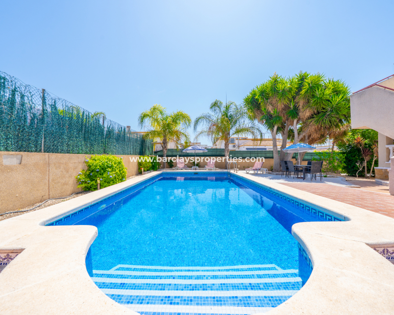 Resale - Fristaende Villa  - Urb. La Marina