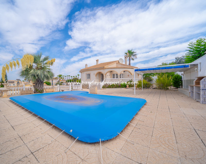 Resale - Fristaende Villa  - Urb. La Marina