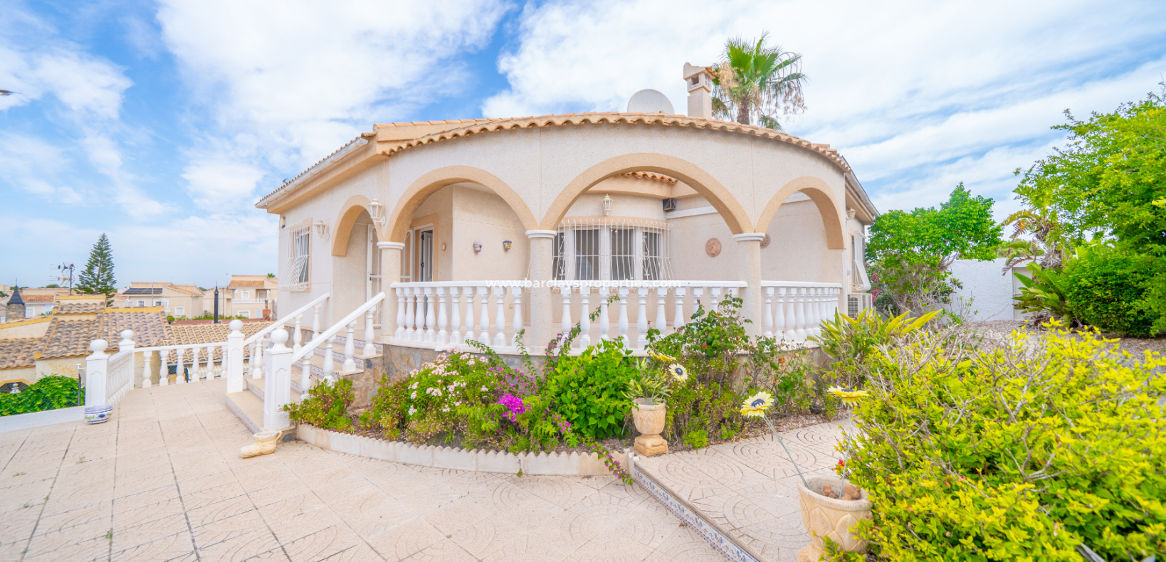 Resale - Fristaende Villa  - Urb. La Marina