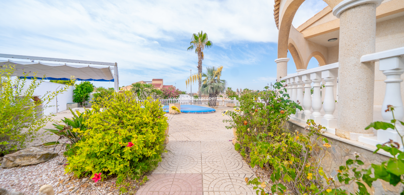 Resale - Fristaende Villa  - Urb. La Marina