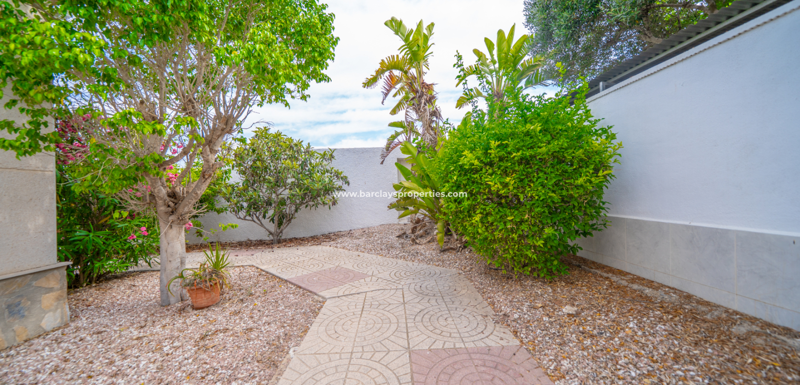 Resale - Fristaende Villa  - Urb. La Marina