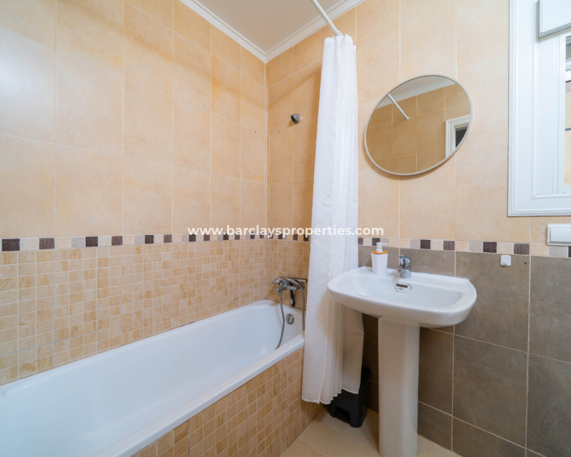 Resale - Fristaende Villa  - Urb. La Marina