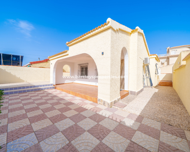 Resale - Fristaende Villa  - Urb. La Marina