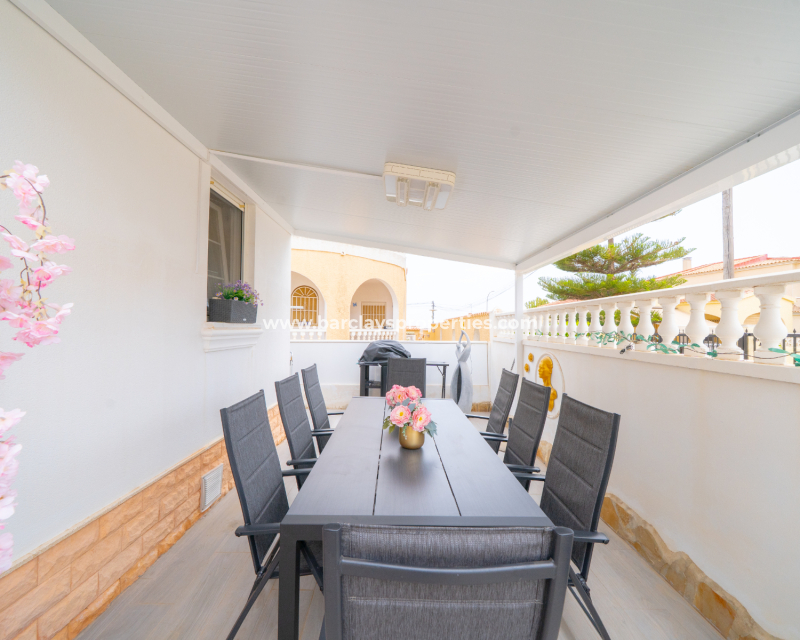 Resale - Fristaende Villa  - Urb. La Marina