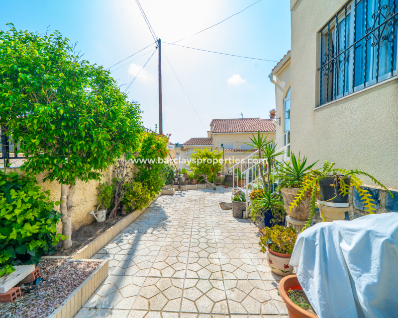Resale - Fristaende Villa  - Urb. La Marina