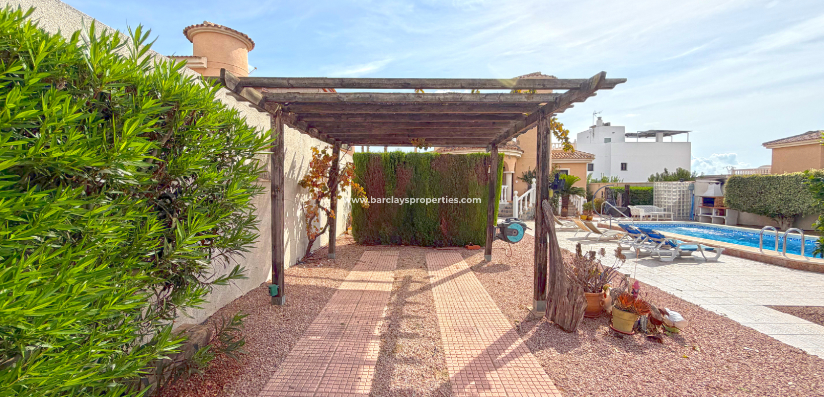Resale - Fristaende Villa  - Urb. La Marina