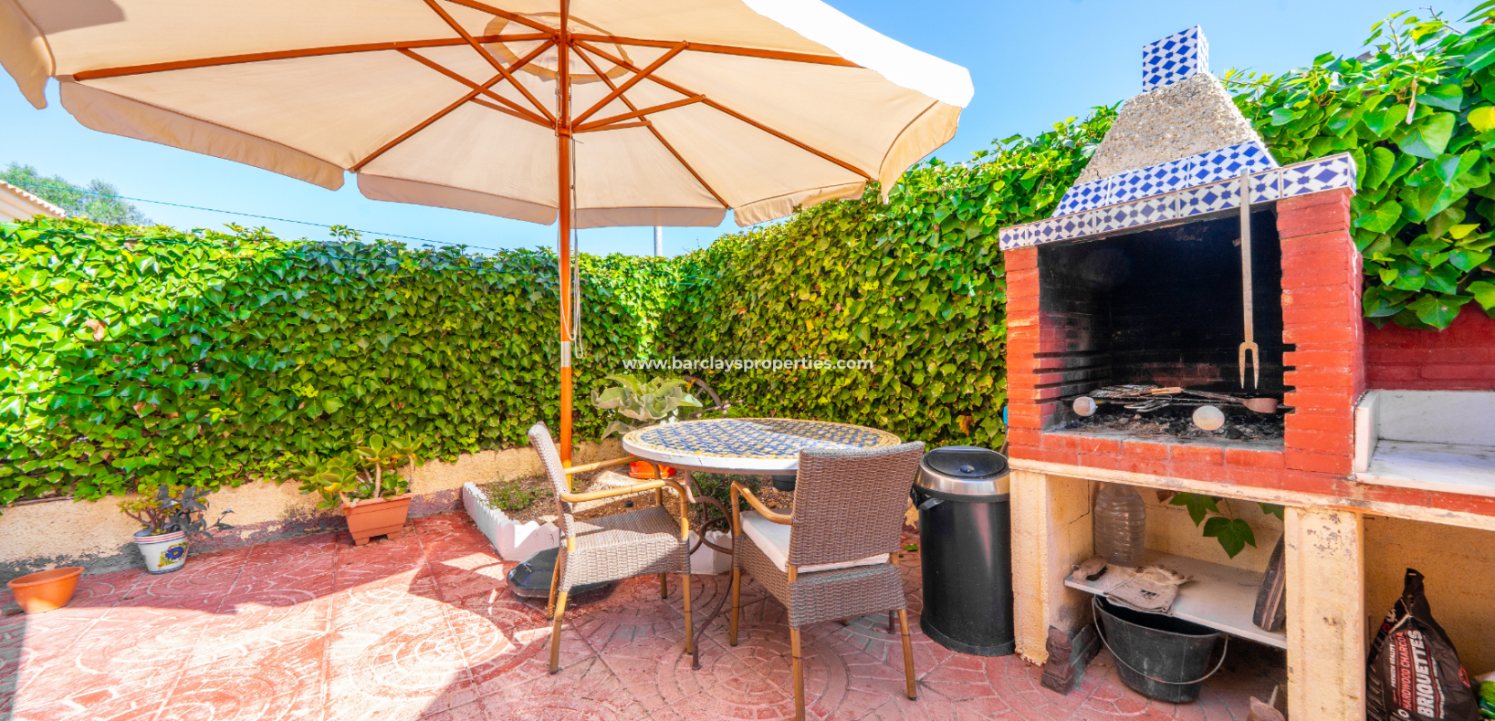 Resale - Fristaende Villa  - Urb. La Marina