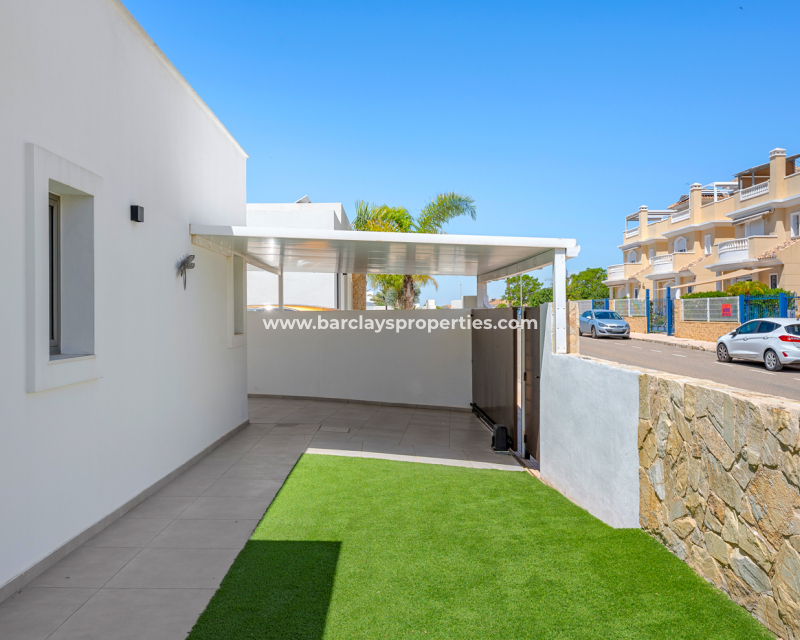 Resale - Fristaende Villa  - Urb. La Marina