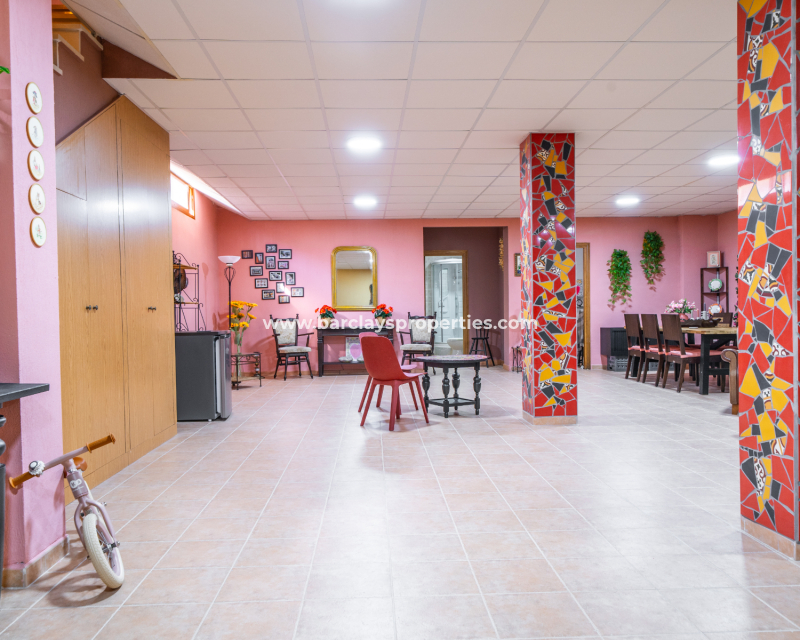 Resale - Fristaende Villa  - Urb. La Marina