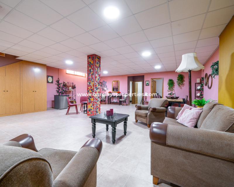 Resale - Fristaende Villa  - Urb. La Marina