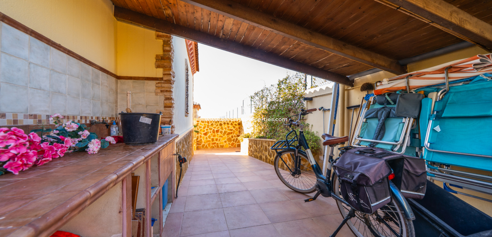 Resale - Fristaende Villa  - Urb. La Marina