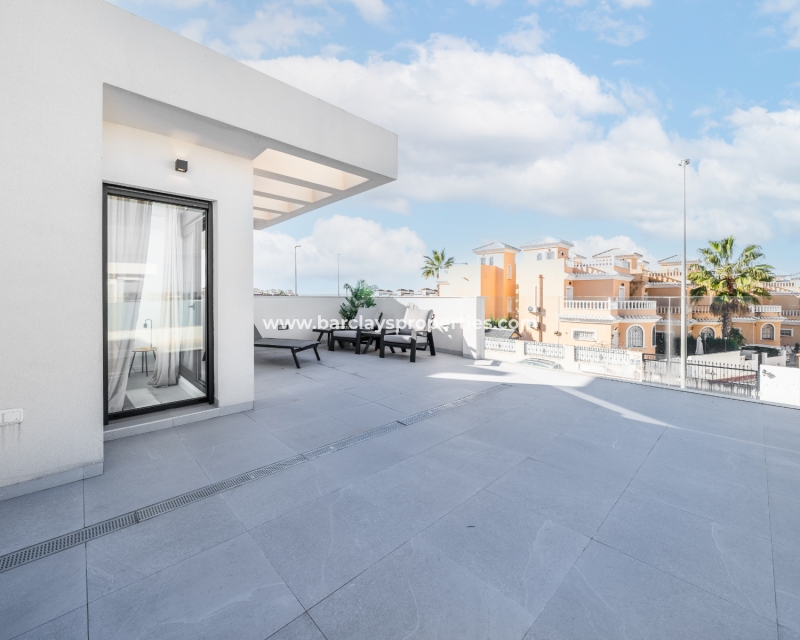 Resale - Parhus - Urb. El Oasis - La Marina