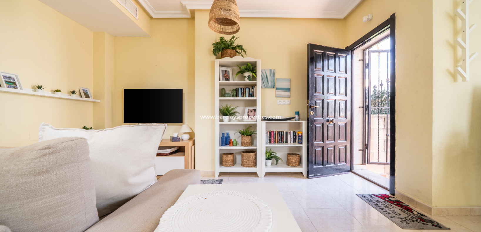 Resale - Parhus - Urb. La Marina