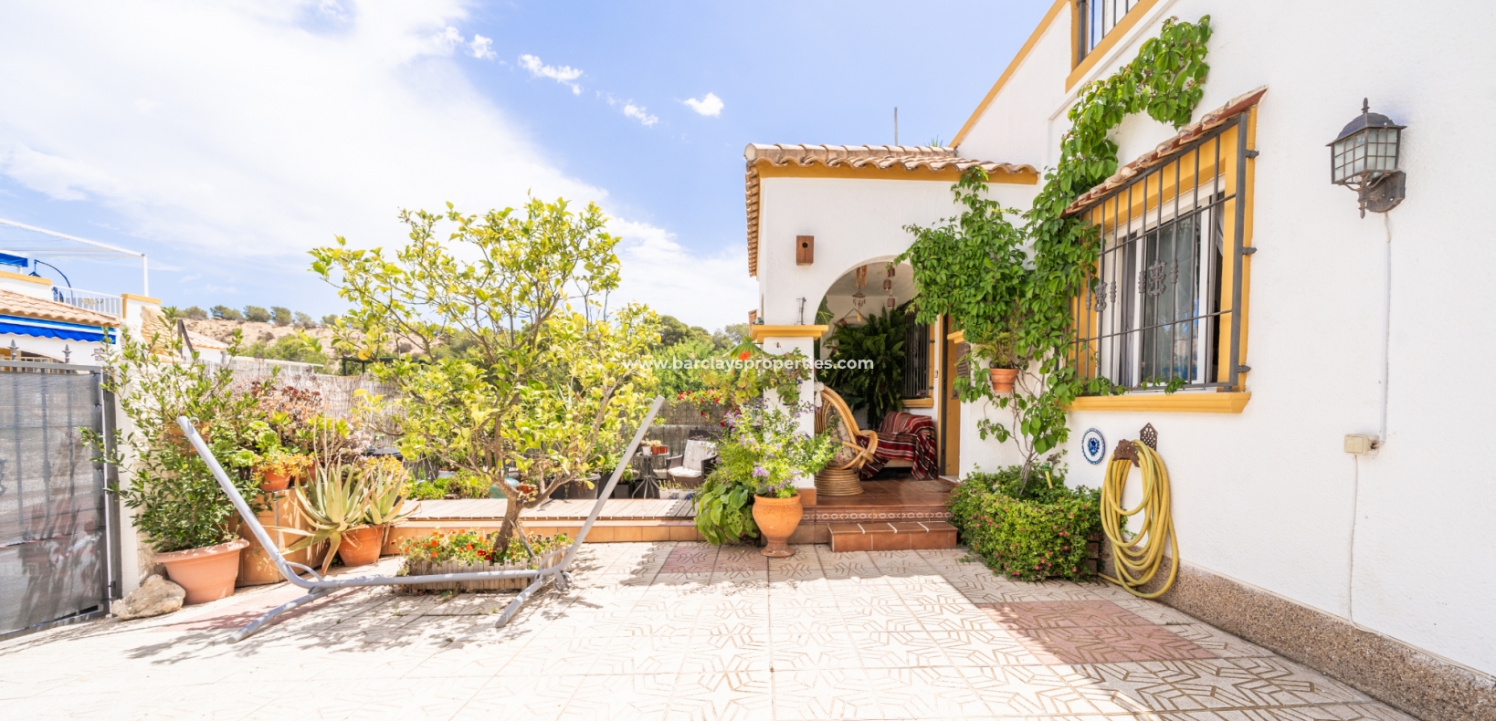 Resale - Quad - Urb. La Marina