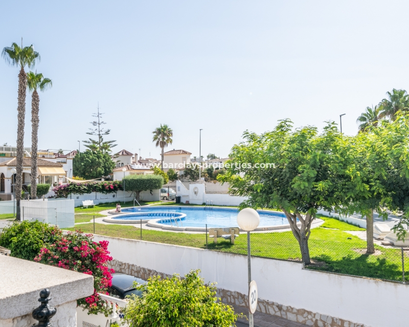 Resale - Quad - Urb. La Marina