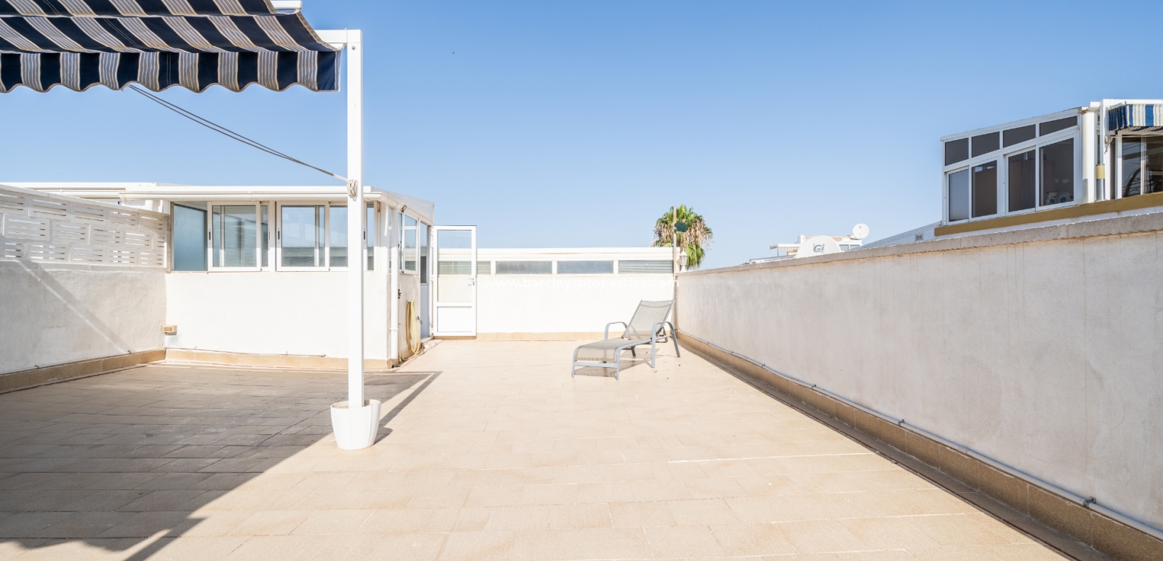 Resale - Quad - Urb. La Marina