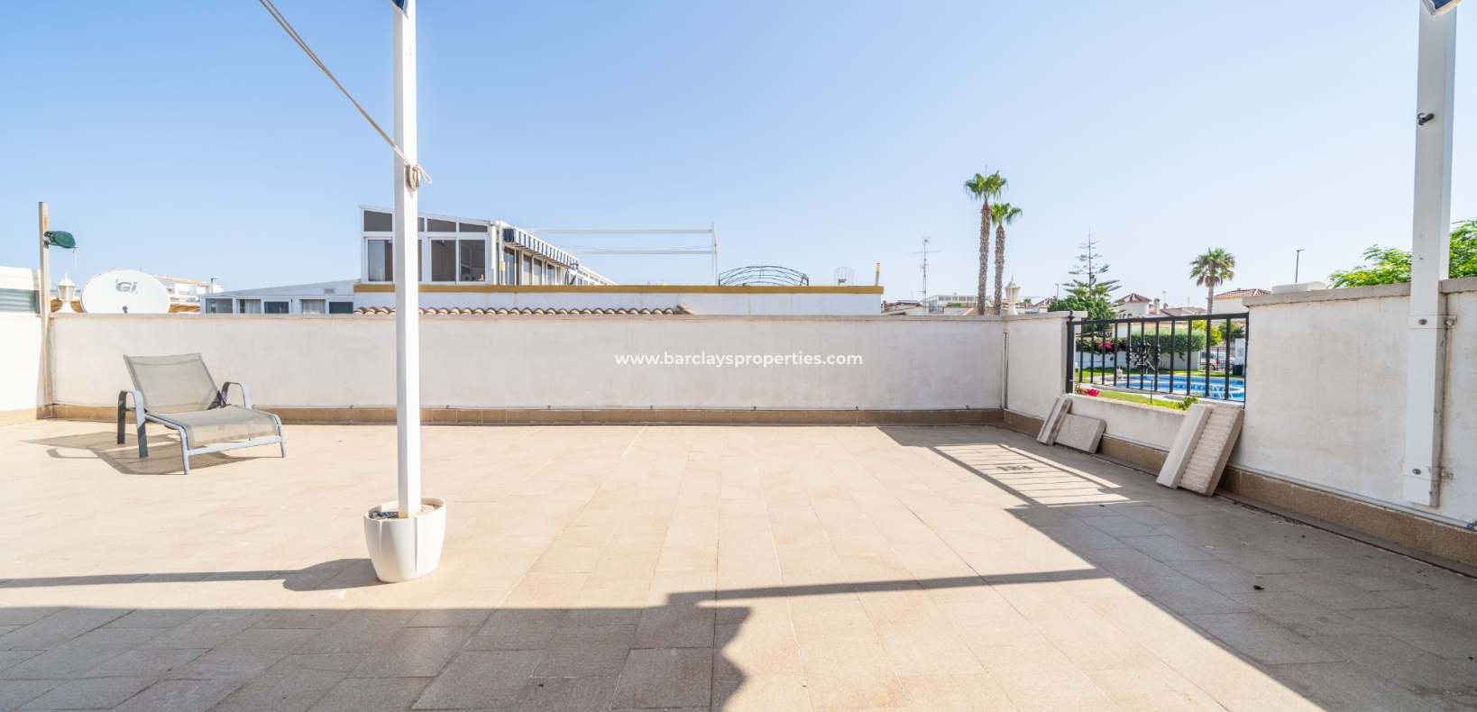 Resale - Quad - Urb. La Marina