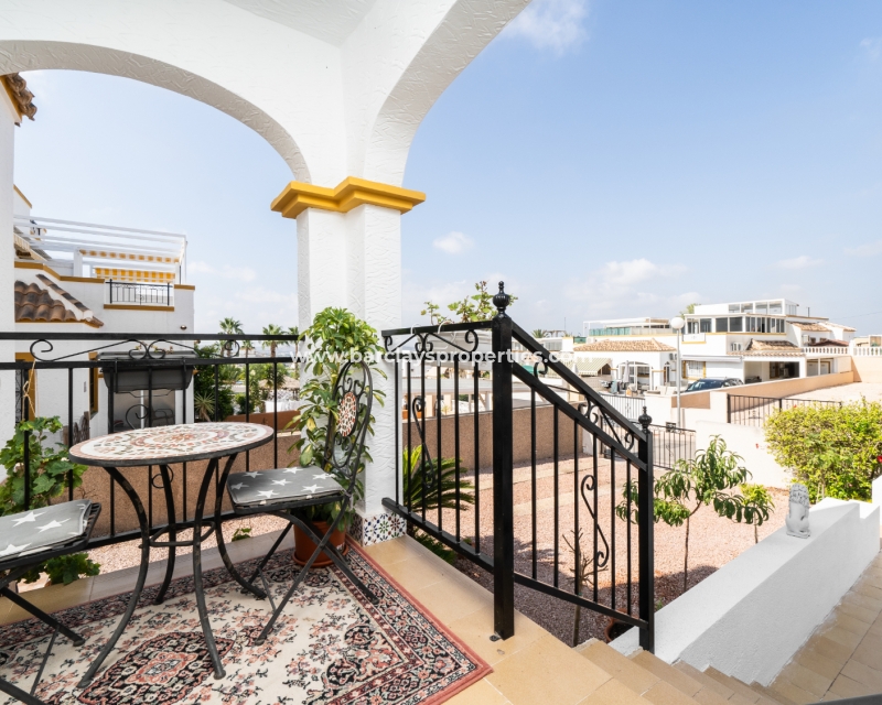 Resale - Quad - Urb. La Marina