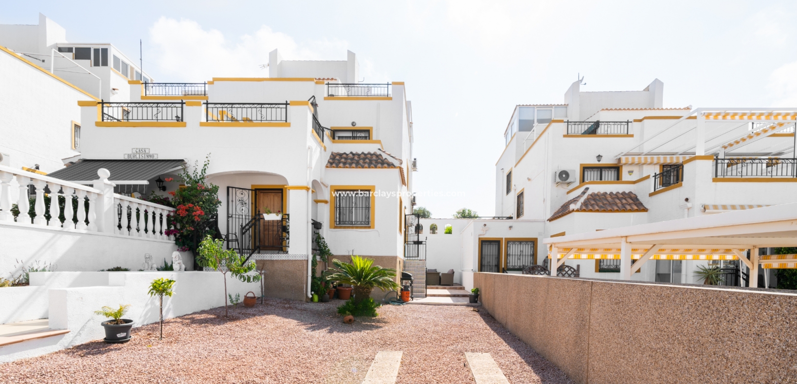 Resale - Quad - Urb. La Marina