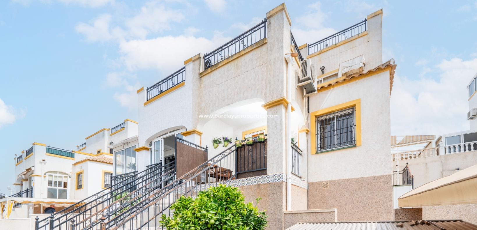 Resale - Quad - Urb. La Marina