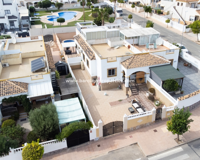 Resale - Quad - Urb. La Marina