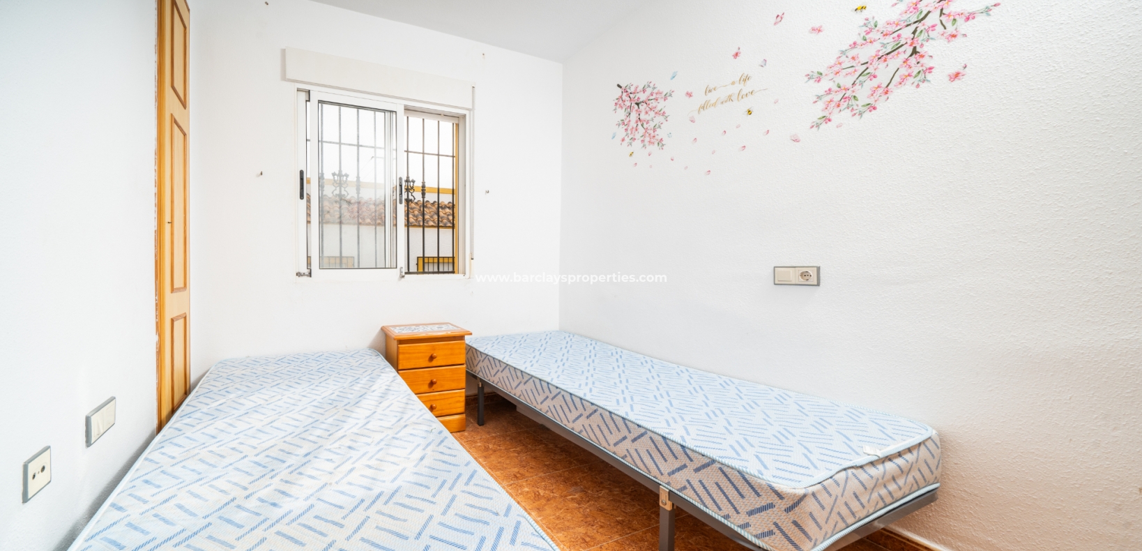 Resale - Quad - Urb. La Marina