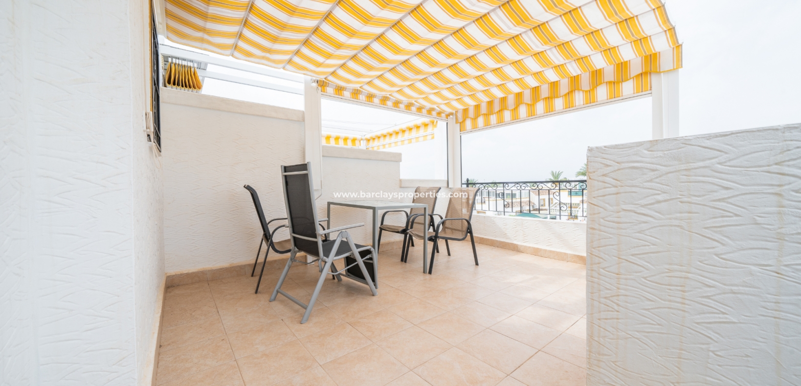 Resale - Quad - Urb. La Marina