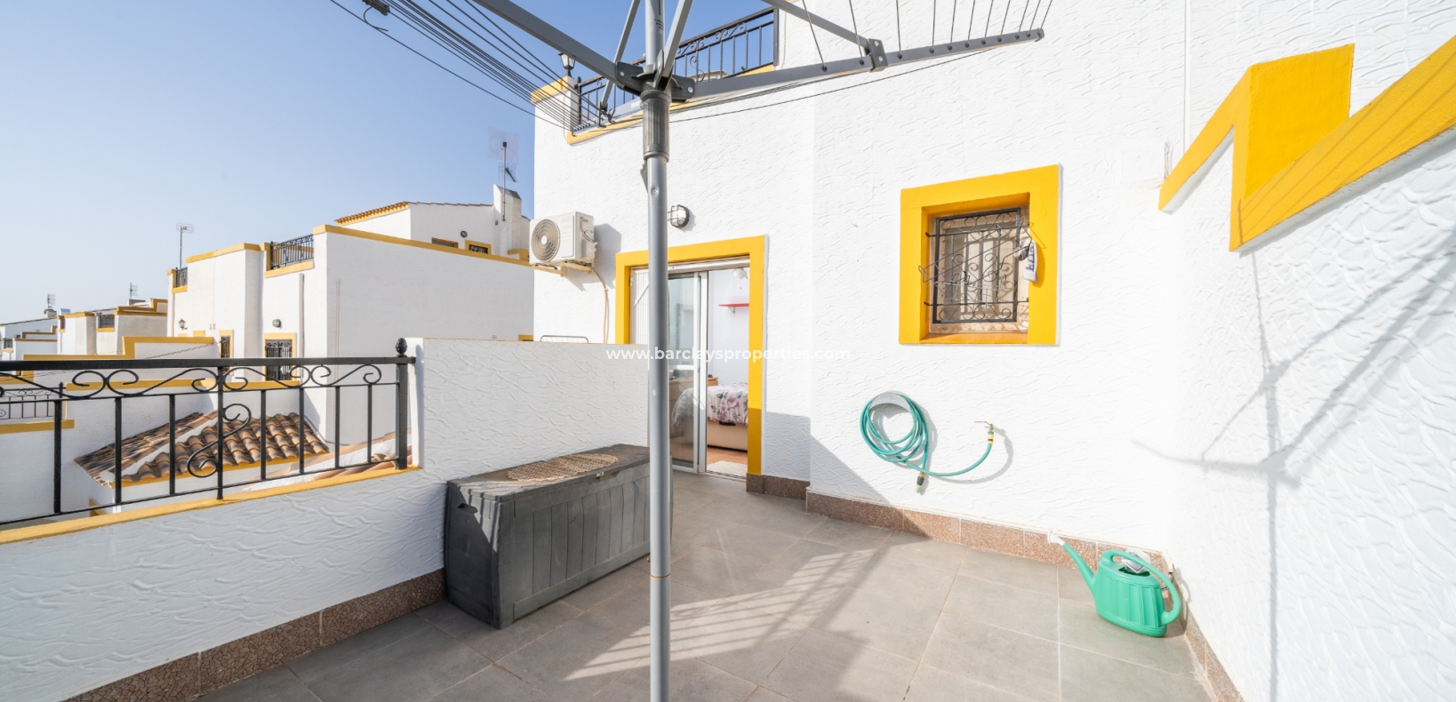 Resale - Quad - Urb. La Marina