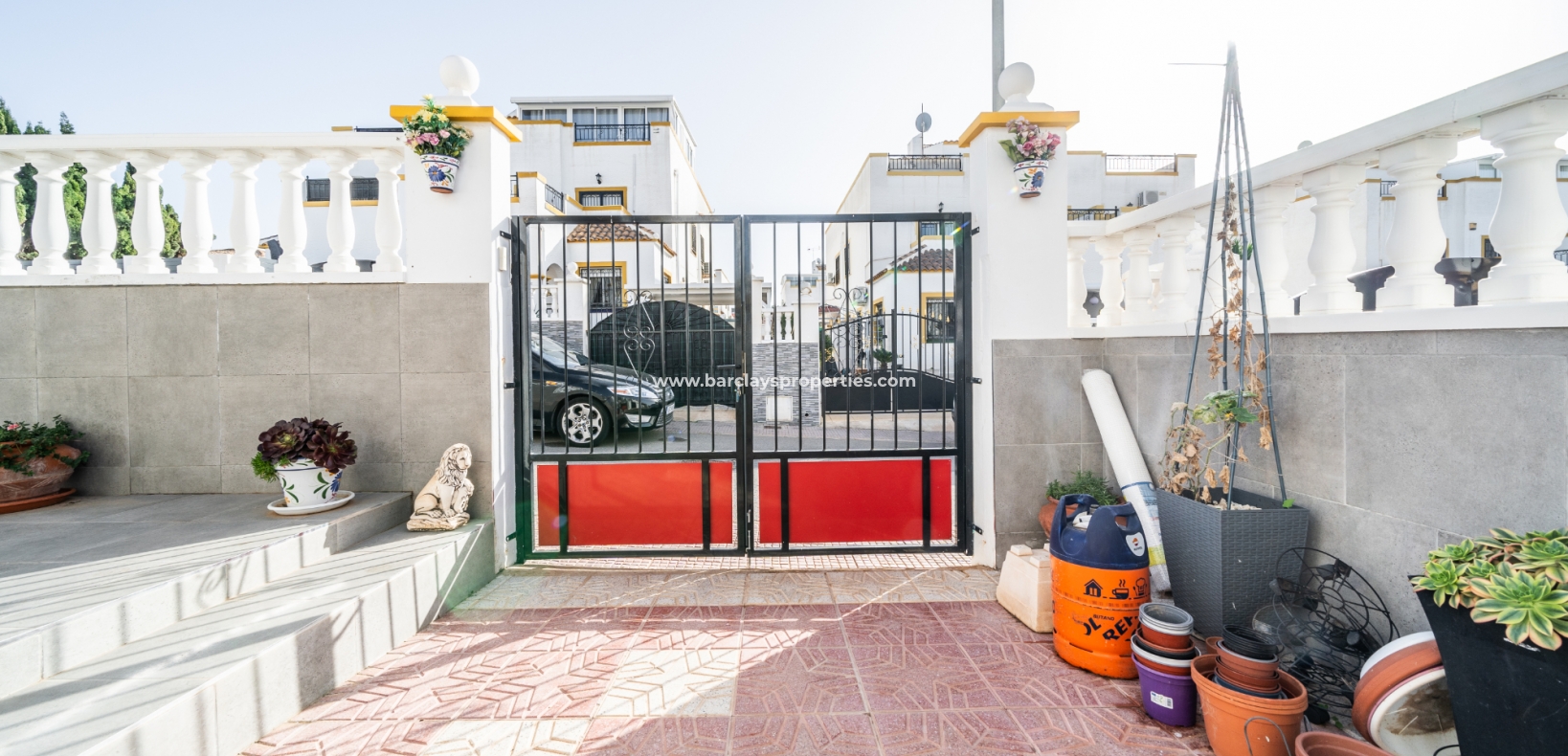 Resale - Quad - Urb. La Marina