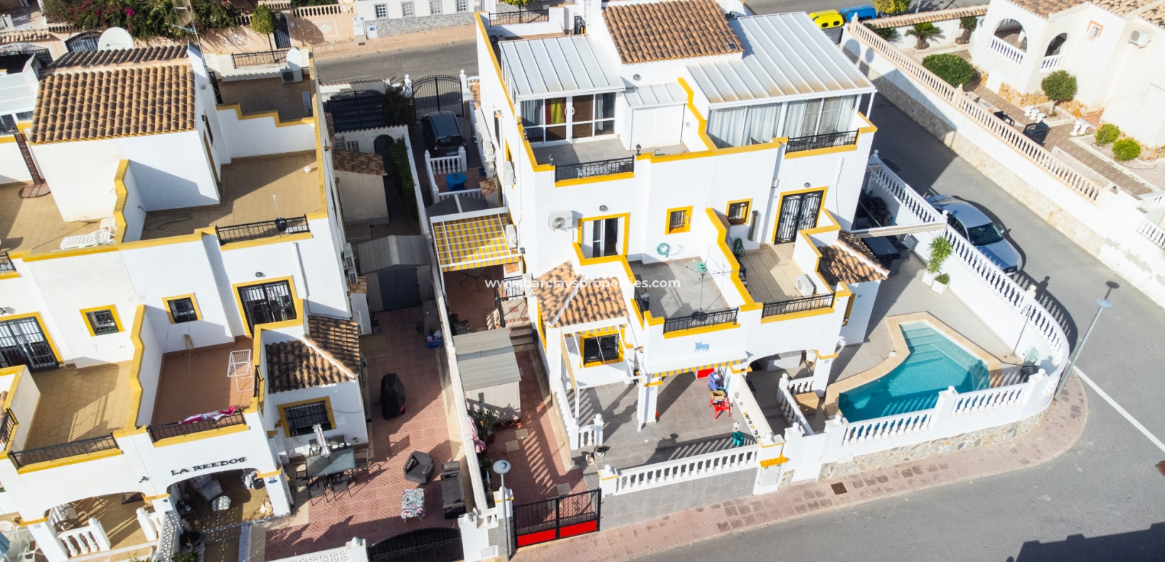 Resale - Quad - Urb. La Marina