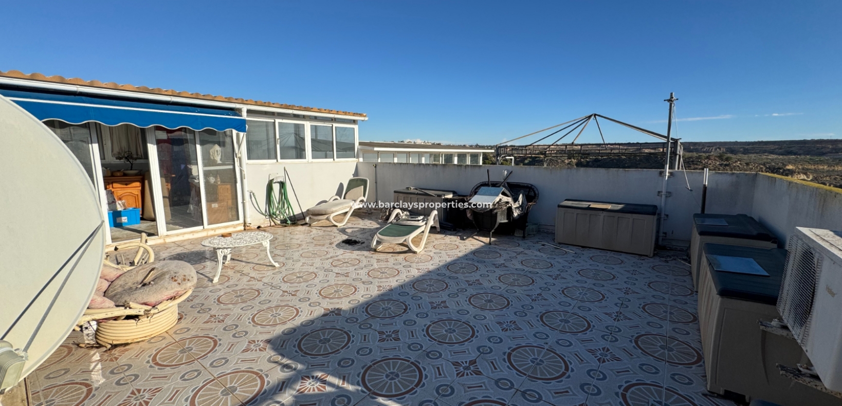 Resale - Quad - Urb. La Marina