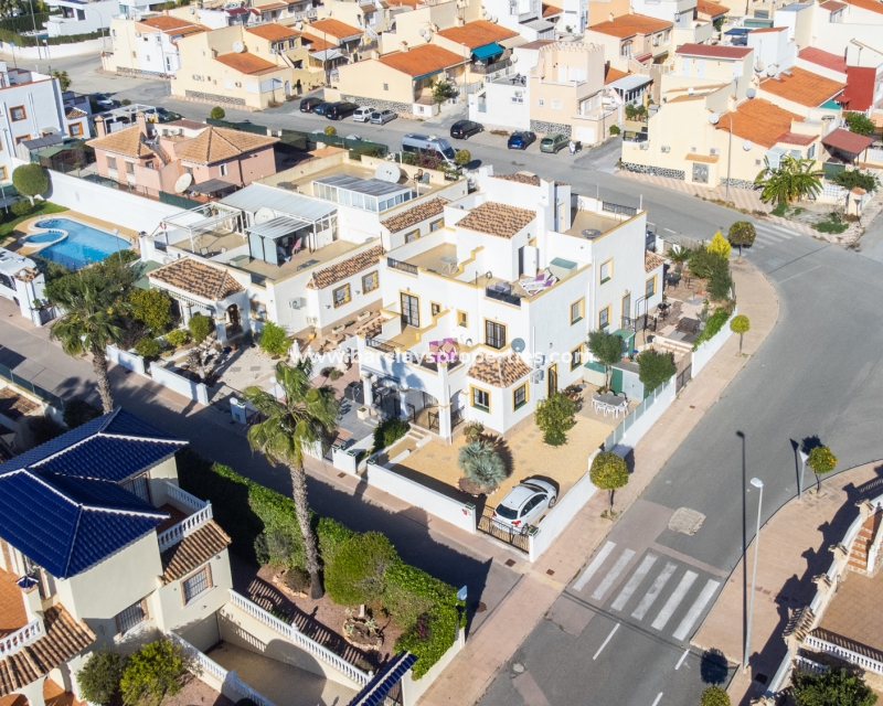 Resale - Quad - Urb. La Marina