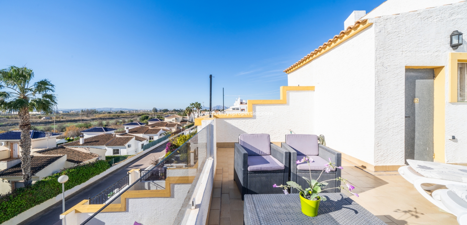 Resale - Quad - Urb. La Marina