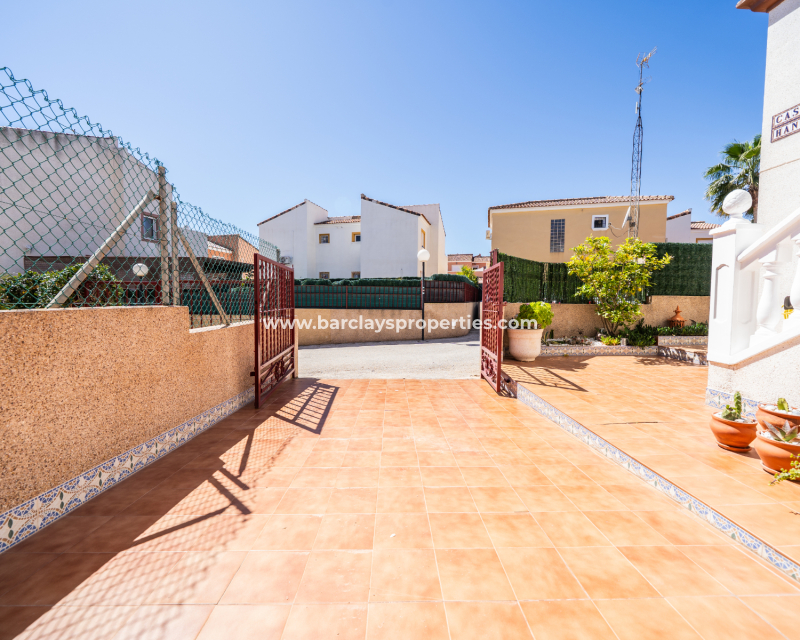 Resale - Quad - Urb. La Marina