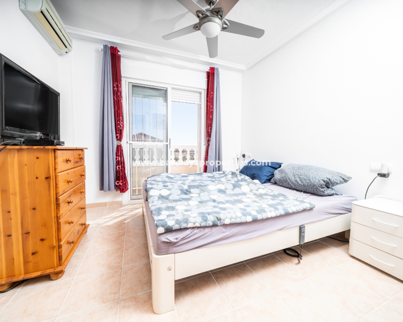 Resale - Quad - Urb. La Marina